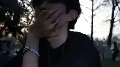 贝肯鲍尔杯盛宴星空体育网页版：罗贝里重逢，激情拥抱见证经典时刻